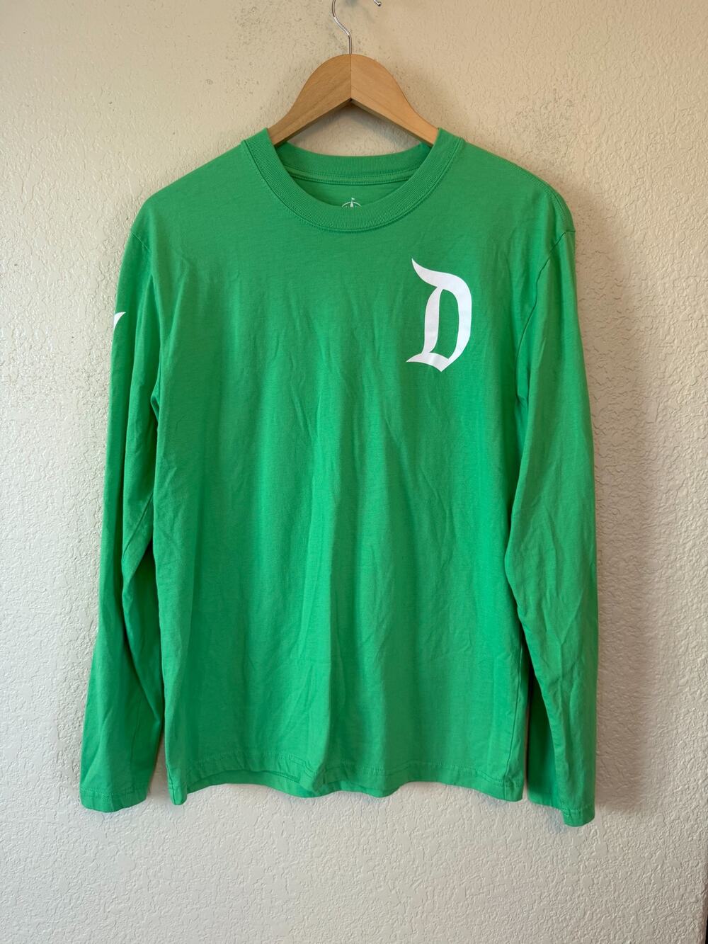 Disneyland Resort Lime Green Longsleeve Shirt Medium Adult Unisex